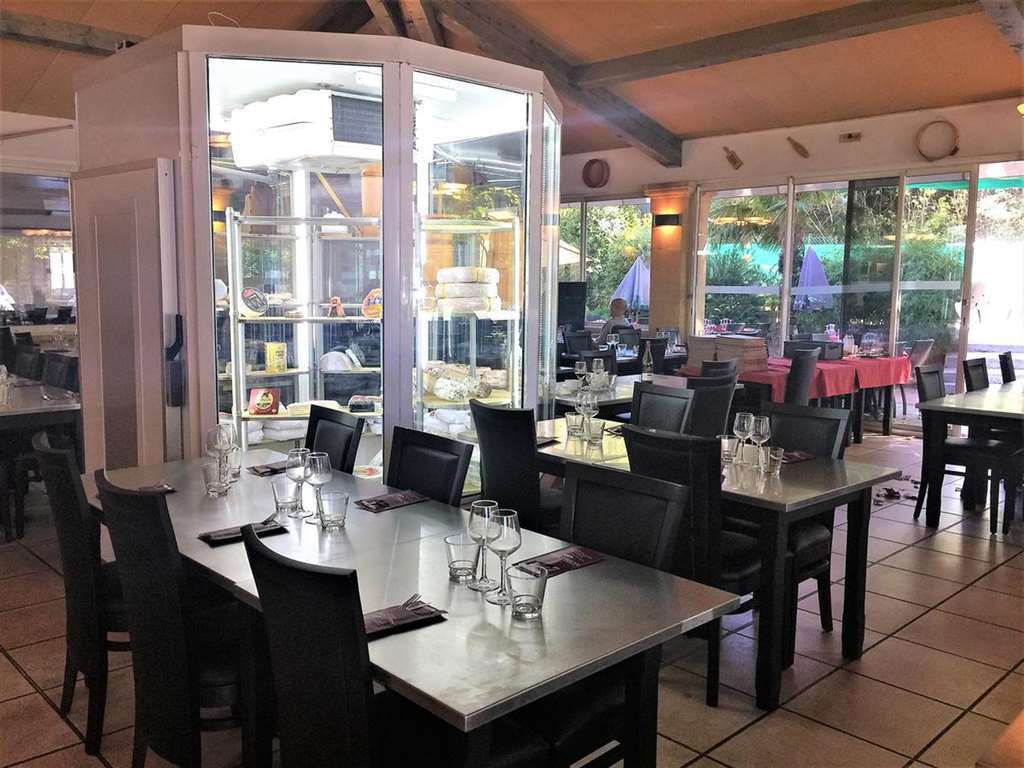 Brit Hotel Du Moulin De La Pioline - La Table A Fromages Aix-en-Provence Restaurant bilde